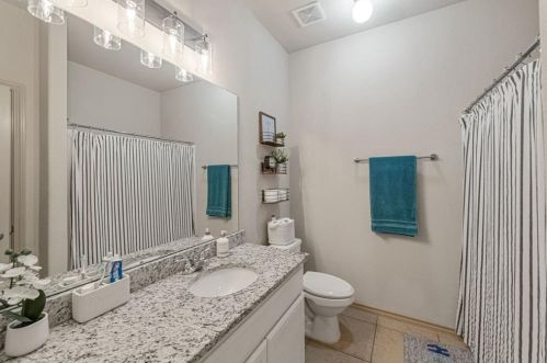 6108 Kristen Dr, Fort Worth TX  76131-1281 exterior