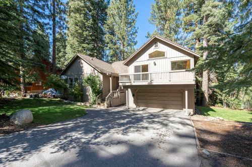 11832 Rio Vista Dr, Truckee, CA 96161-3222