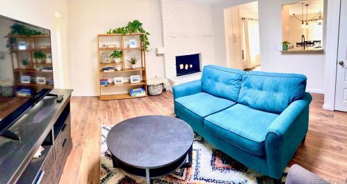 2250 Zuni St, Englewood CO  80110-1058 exterior