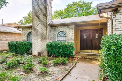 2929 Winterberry Dr, Carrollton TX  75007-5326 exterior