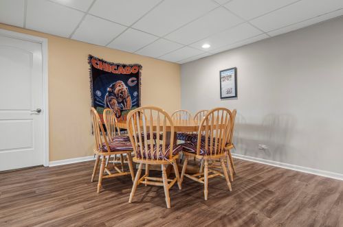 816 Mark Ln, Pingree Grove IL  60140-8278 exterior