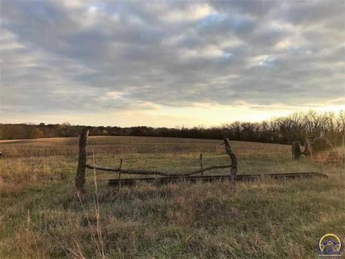 11841 130th St, Valley Falls, KS 66088-4249
