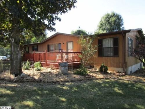 9259 Wagon Wheel Dr, Grottoes, VA 24441-5313