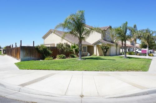 1117 Pinot Noir St, Los Banos, CA 93635-9215