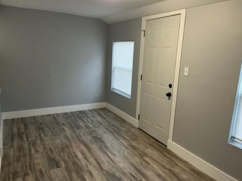 1040 43 Ave, Gary IN 46409-2218 exterior