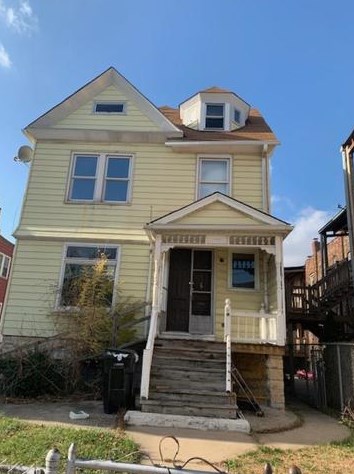7106 Eberhart Ave, Chicago, IL 60619-1110