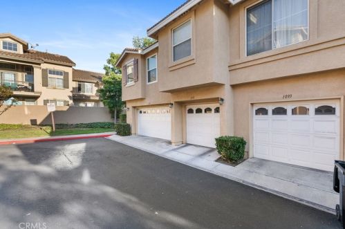 1091 Positano Ave, Anaheim CA  92808-1542 exterior