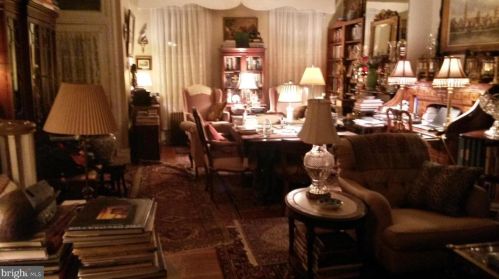 1937 23 St, Philadelphia PA 19145-2700 exterior