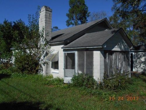 490 Railroad St, Pelham, GA 31779-1131
