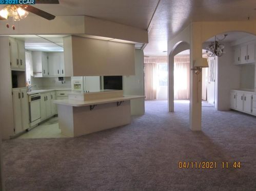 2358 Dalis Dr, Concord CA  94520-5424 exterior