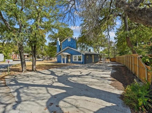 4220 Lakewood Dr, Fort Worth TX  76135-2703 exterior