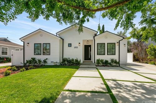 14018 Morrison St, Van Nuys, CA 91423-1941