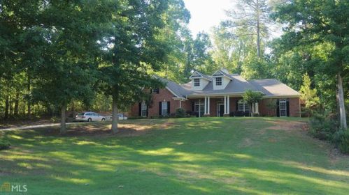 65 Blue Grass Way, Oxford, GA 30054-4058