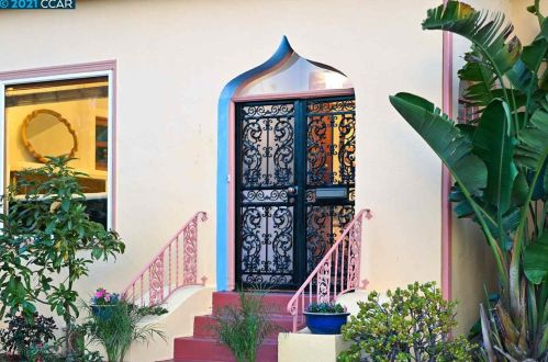 1308 Russell St, Berkeley, CA 94702-2433