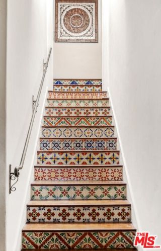 1437 Mountain St, Glendale CA  91207-1259 exterior