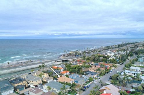 2462 Newport Ave, Cardiff By The Sea, CA 92007-2122