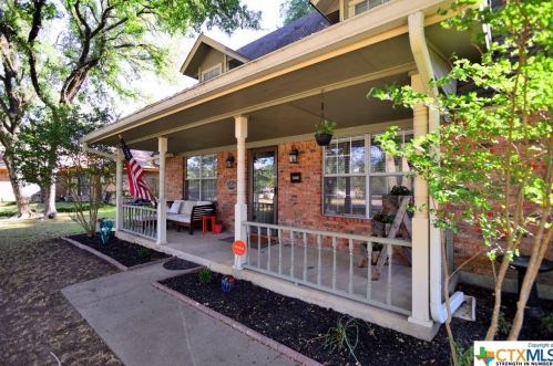308 St Andrews Pl, Morgans Point, TX 76513-9728