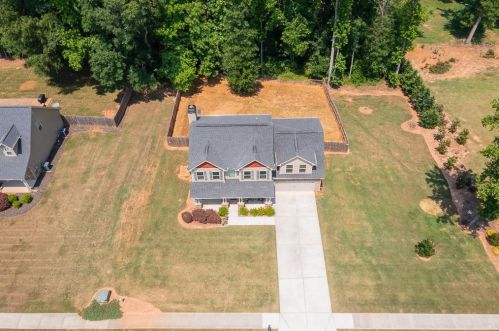 717 Lake Vista Dr, Jefferson GA  30549-4608 exterior