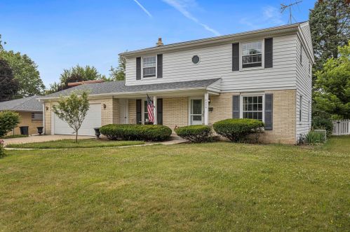 4206 Villa Wood Cir, Rockford, IL 61107-2215