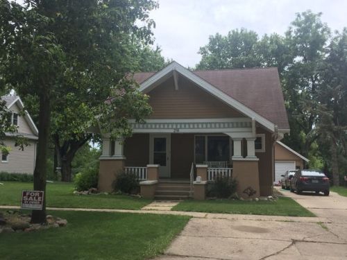 214 3rd St, Manning IA  51455-1313 exterior