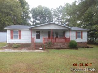 1000 Dunvegan Dr, Raeford, NC 28376-9164