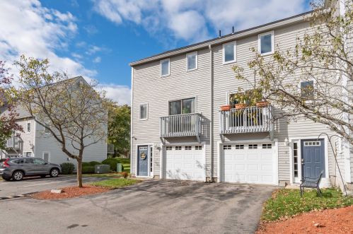33 Profile Cir, Nashua, NH 03063-1749