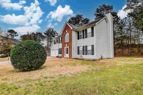 1456 Pebble Ridge Ln, Hampton, GA 30228-6118