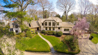 17 Shagbark Rd, Norwalk, CT 06854-5014