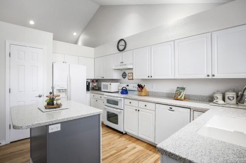 1515 Richfield Way, Denver CO  80017-5273 exterior