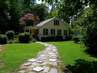223 Blake Rd, Norfolk, VA 23505-4403