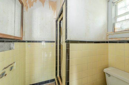 3320 Tex Blvd, Fort Worth TX  76116-4228 exterior