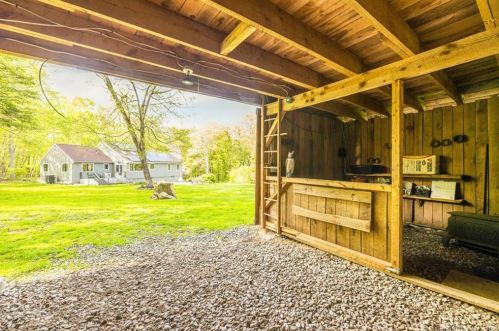 511 Tobacco St, Exeter CT  06249-1641 exterior