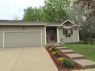 1206 Heritage Dr, Waterford, MN 55057-3138