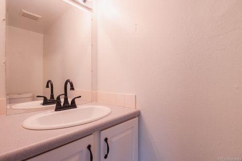 17822 Purdue Pl, Denver CO  80013-3335 exterior