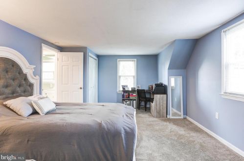 1546 Dunmore Dr, Lancaster PA  17602-1247 exterior