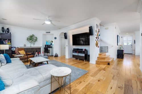 58 Montrose, Irvine CA  92620-1995 exterior