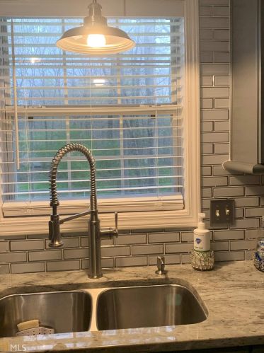 1305 Kathryn Ct, Stockbridge GA 30281-6736 exterior