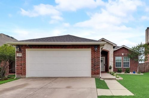 2017 Burnside Dr, Fort Worth, TX 76177-7565