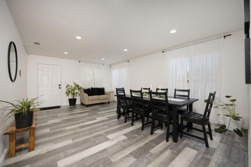 8400 Keusman St, Elk Grove, CA 95758-8455