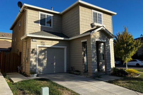 1494 Hearthsong Dr, Manteca, CA 95337-8798