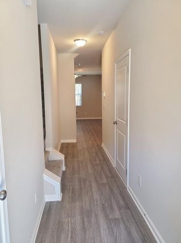 3184 Meadowstone Ln, Atlanta, GA 30331-2939