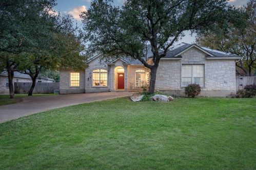 899 Hedgewood Dr, Georgetown, TX 78628-2411