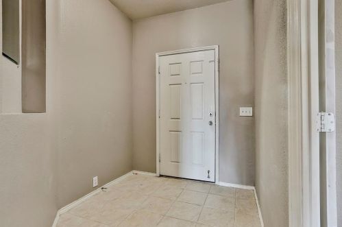 8232 Rnch Hand Trl, Fort Worth TX  76131-5365 exterior