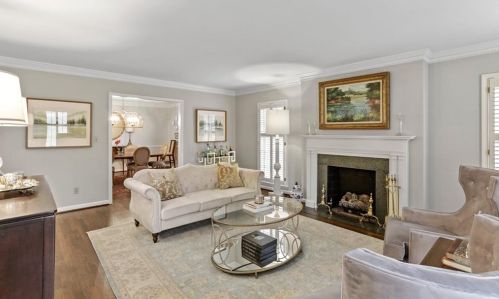 565 Mnr Rdg Dr, Atlanta GA  30305-3511 exterior