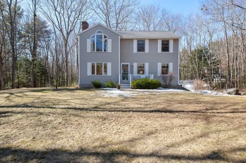 115 Sherborne Rd, Barrington, NH 03825-5121