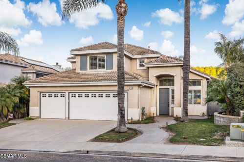 1872 Winterdew Ave, Simi Valley, CA 93065-6281