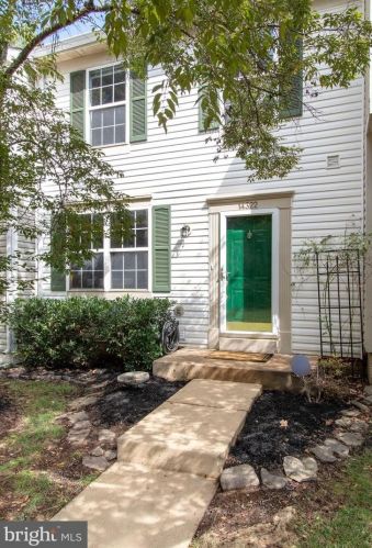 14322 Springfield Ct, Gainesville, VA 20155-1432