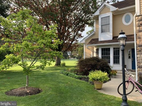 7 Green Leaf Ct, Princeton, NJ 08540-5046