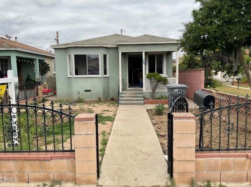 126 Garfield Ave, Oxnard, CA 93030-5412