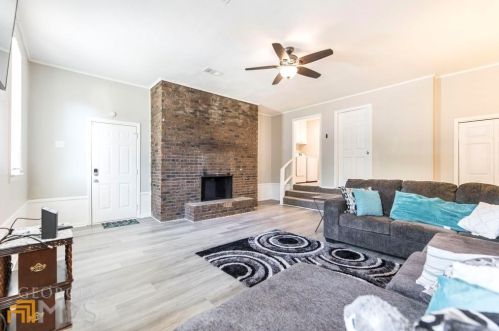 215 Highland Dr, Warner Robins GA  31088-6003 exterior